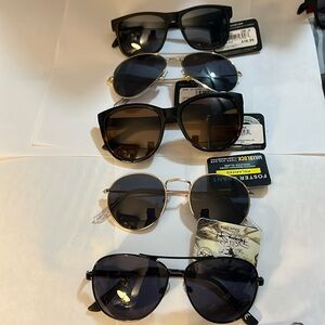 #718 Foster Grant sunglasses  5 pairs retail $18.99 each $94.95 total